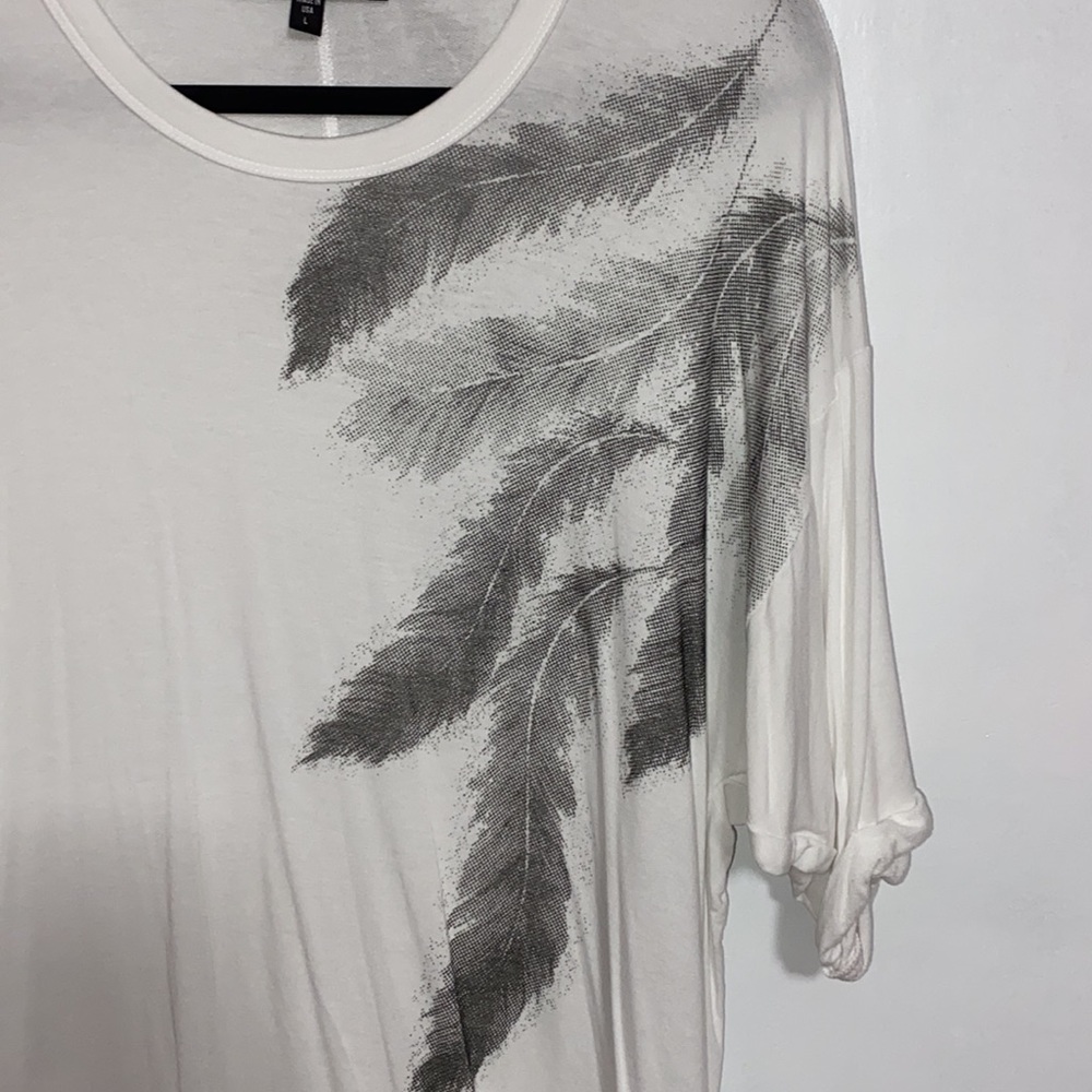 Karen Kane white top with feathers - Picture 2 of 8